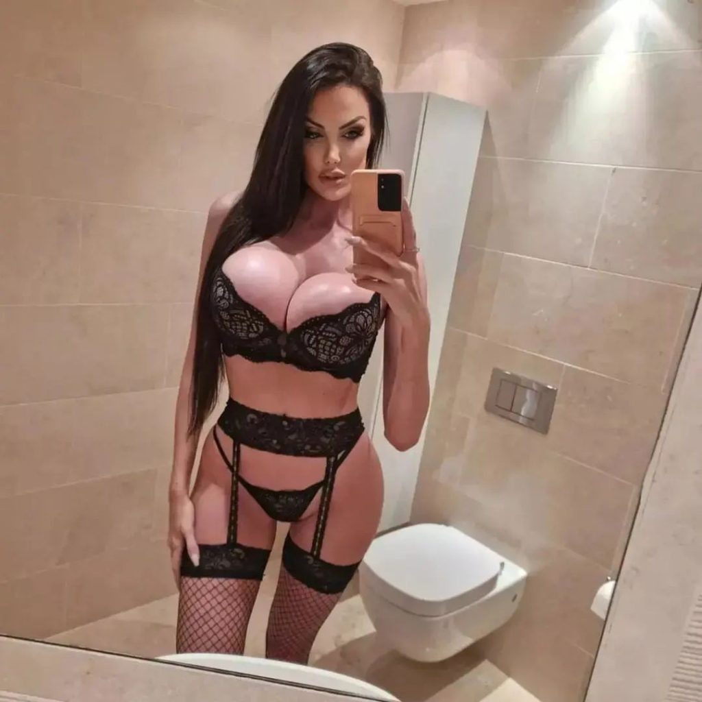 İstanbul Escort Bayan İle Hayallere Ulaşmak Kolay